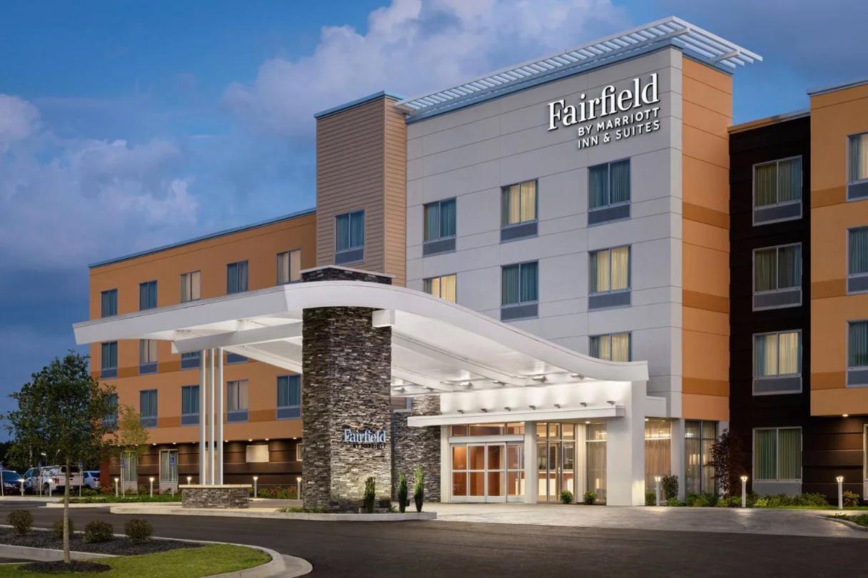 Fairfield By Marriott & Davis *